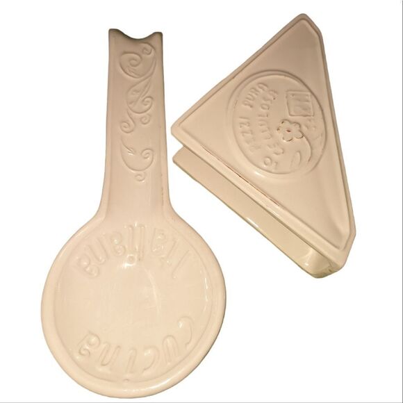 Sur la table white rustic farmhouse napkin holder and spoon rest - Picture 2 of 8